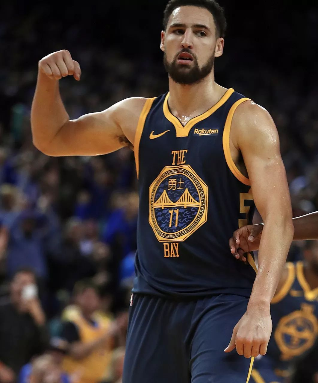 三分与背身 三分与背身